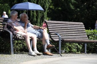 bank, park bench, relax, to sit, seating, resting place, wooden bench, sun, people, old, few, lovingly, pension, pensioners, eventide, nature, umbrella, parasol